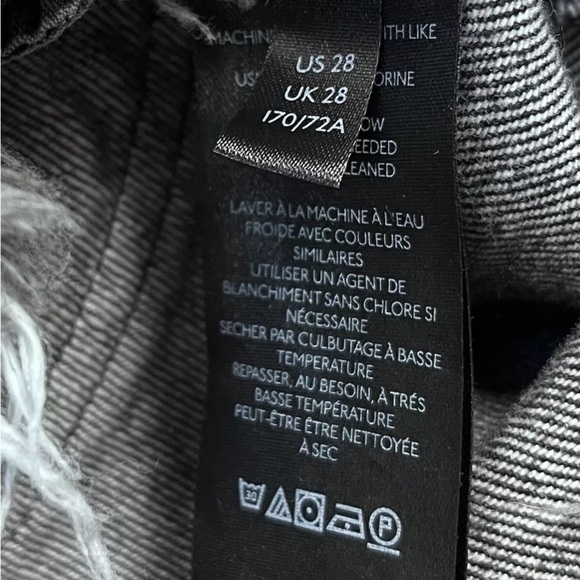 Free People We The Free Bailey Denim Mini Skirt Size 28 Gray Raw Frayed Hem Boho - Picture 8 of 11